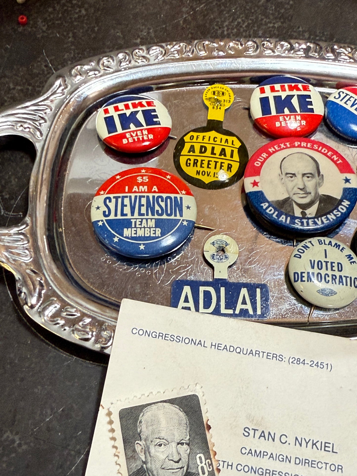 Lot of vintage campaign pins & other items (tray not included)