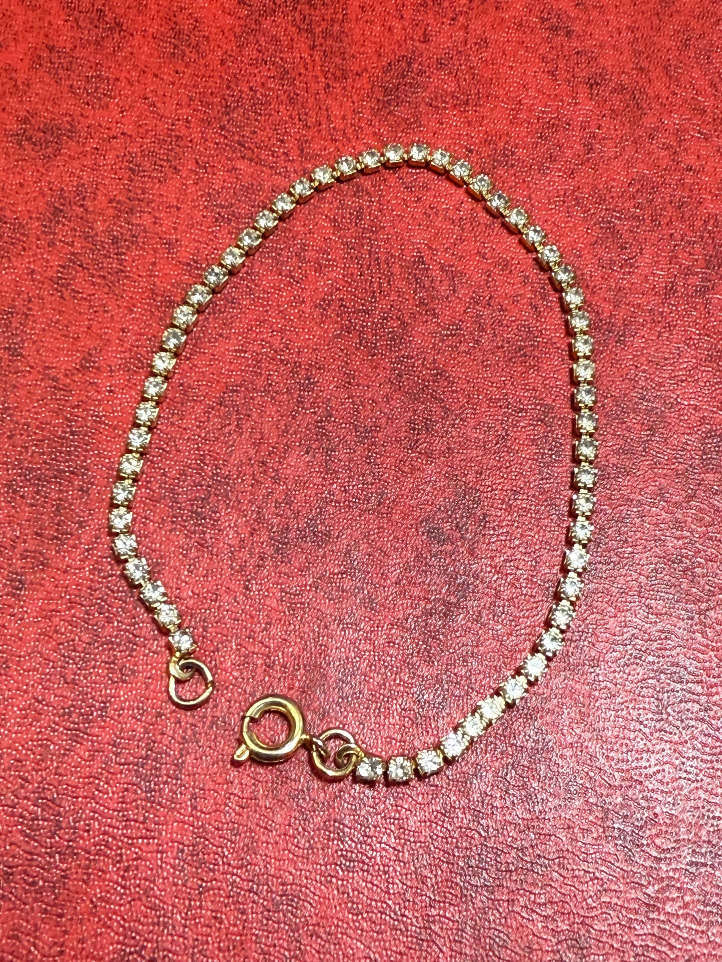 Vintage gold-tone bracelet - 7”
