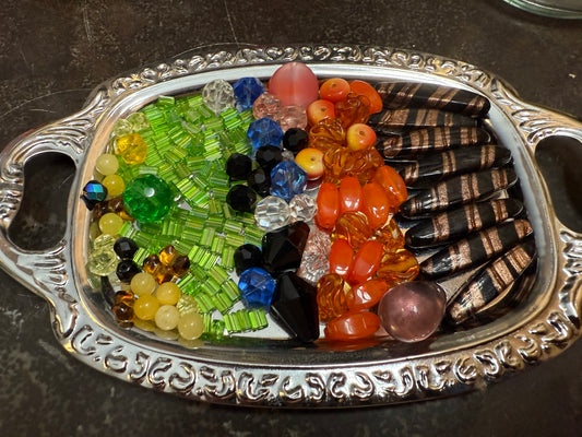Small bag of vintage jewelry making beads (tray not included) - Some Uranium Glass Beads