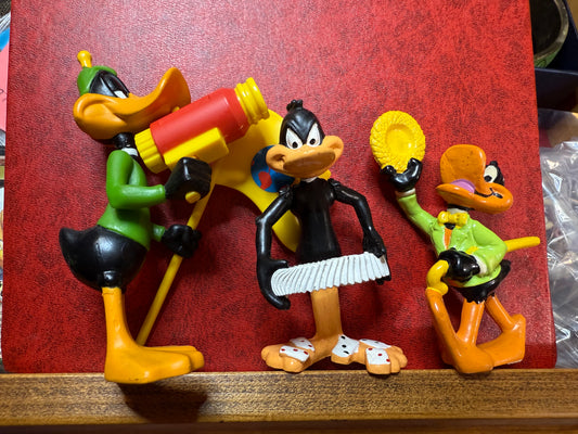 Lot of 3 Daffy Duck 1988 & 1997 Applause & Warner Brothers Figurines